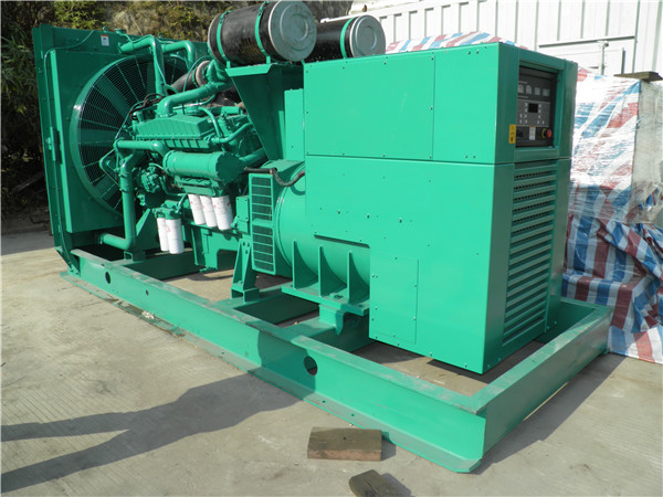 靖边发电机租赁-厂家给大家介绍发电机失磁现象