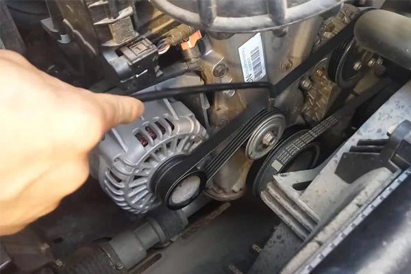 靖边转速传感器的工作原理是什么？